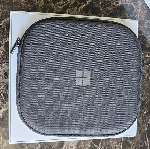 Microsoft Headphones 2 - Picture 2 of 11